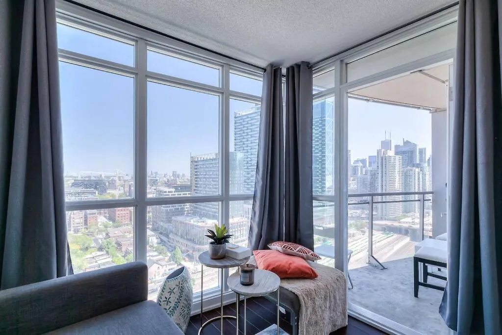 Trendy Downtown Getaway By The Water Apartment Toronto 0*,  Canada