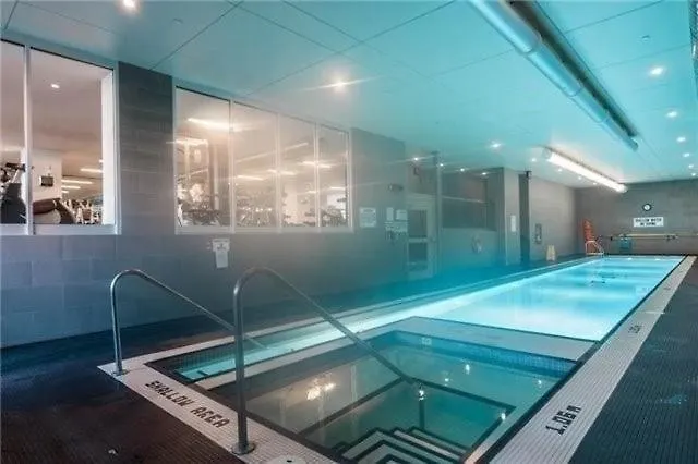 Trendy Downtown Getaway By The Water Apartment Toronto